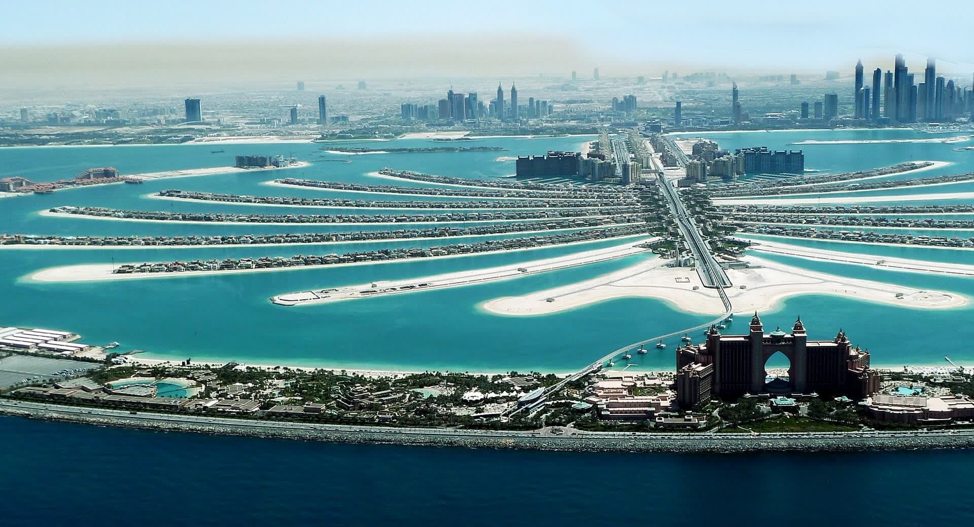 Palm Jumeirah and Dubai Marina from above, regional context for the Palm venue